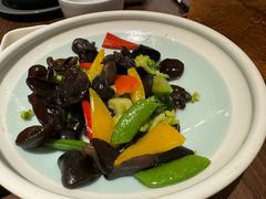 -港丽餐厅(正大店)