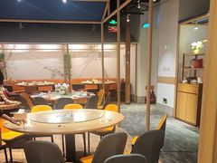 -渝信川菜 · 川味家常菜(财富购物中心店)
