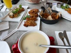 -必胜客(尹山湖歌林公园店)