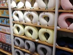 -名创优品(中原万达2F店)