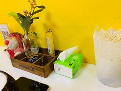 -志龙皇冠吃货椰子铺