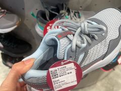 -东荟城名店仓