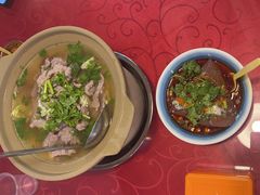 -冯烫烫跷脚牛肉·川菜小馆(武胜西街店)
