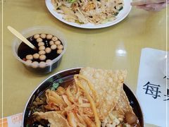 -红鼻子桂林米粉(金唐新光界店)