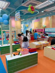 -莫莉幻想儿童乐园(深圳南山欢乐颂店)