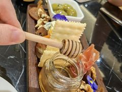 -MEAT MATE 鲜食肉铺(凤凰汇·里巷店)