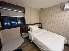 -汉庭(罗湖口岸万象城店)