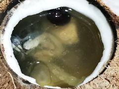 椰皇乌鸡汤-不见不散茶餐厅(中环广场店)