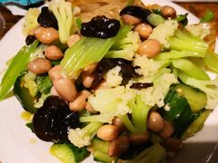 -三个大叔烤羊肉串·炭炉砂锅菜(西三旗店)