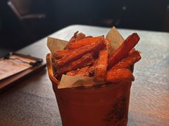 -九月里.自由花园餐厅