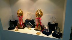 -YooMee优美智能科技美肤机构