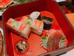 帝王蟹握寿司-蟹道乐( 新宿駅前店)