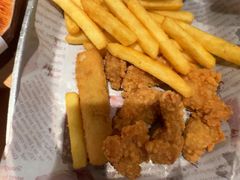-菲滋意式餐厅(临海银泰店)