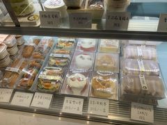 面包甜点陈列柜-欢牛蛋糕屋(萧山万象汇店)