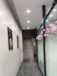 -苗方清颜专业祛痘·皮肤管理