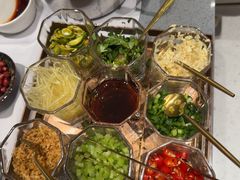 -红鼎豆捞·非遗鲍皇汤火锅(宝丰路店)