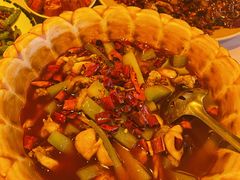 馋嘴牛蛙-龙门阵茶屋川菜馆(武康路店)