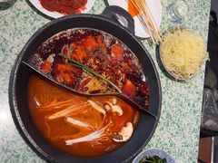 -肖婷姐大铁锅重庆火锅(南湖店)