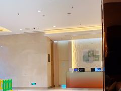 -上海浦东假日酒店