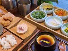 -银米·云南传统过桥米线(双廊黑金冠店)