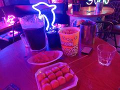 -UP嘻哈酒吧(粉巢店)