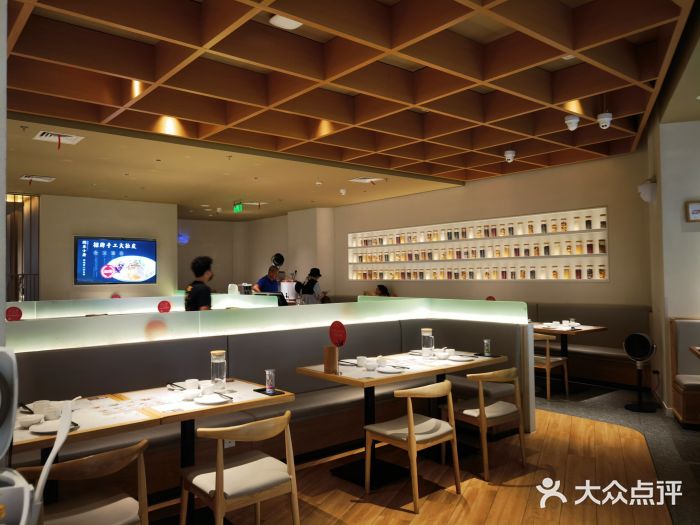 关东小磨东北菜(漕河泾印象城店)大堂图片