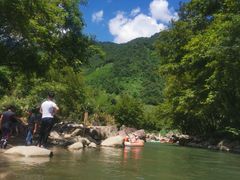 -雅鲁激流探险漂流