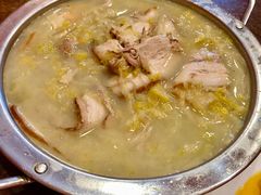酸菜白肉锅-秋林熏酱