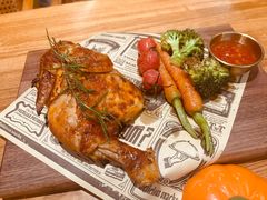 -Dragon Pizza•圆脸龙披萨·牛排餐厅