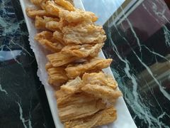 炸腐竹-潮汕美牛肉丸火锅店(天宁寺店)