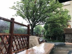 -芭东小镇温泉