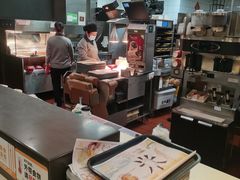 -麦当劳(中山公园龙之梦店)