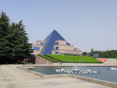 -上海市龙华烈士陵园