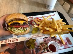 -The Habit Burger Grill 哈比特汉堡(复兴soho店)