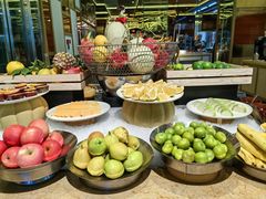 -大中华希尔顿酒店-念自助餐·嗨啤·小龙虾