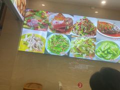 -包整·丝娃娃(一览甲秀楼风景店)