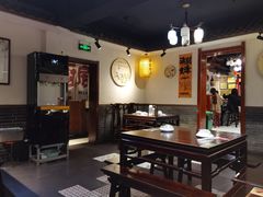 -蓝田九大碗民俗食府(蓝田店)