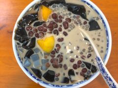 招牌烧仙草-韵姐牛奶甜品世家