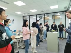 -新东方成人英语学习考试·口语·商务(延安路校区)
