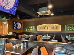 -曼听小寨海鲜烧烤·大连辣炒大王(盖州街店)