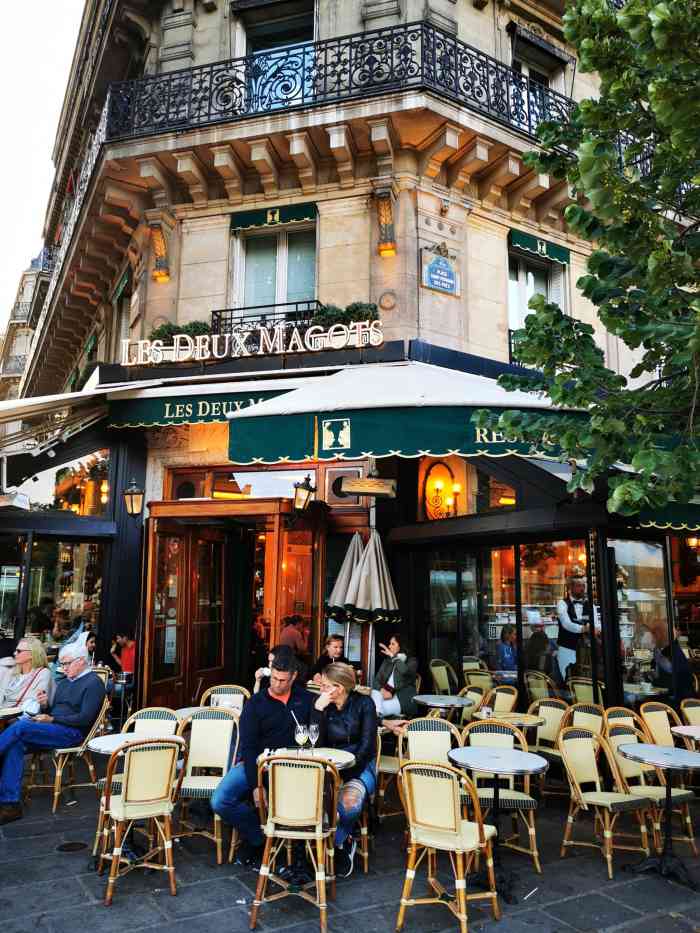 双叟咖啡馆-"慕名而来,千层酥很好吃,主要还是为了怀旧.