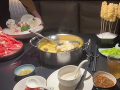 -鲜入唯煮·港式海鲜牛肉火锅(金宝街店)