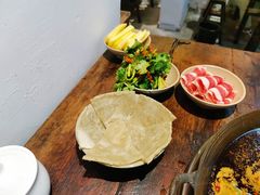 -四小区火锅·巷子里的重庆火锅(花照壁店)