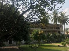 -吐斯廉屠杀博物馆