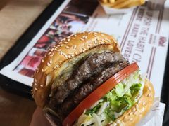 -The Habit Burger Grill 哈比特汉堡(复兴soho店)