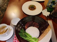 -粤尚腾香居中餐厅(首都机场希尔顿店)