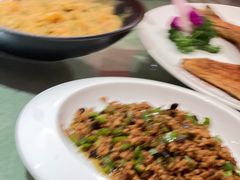 -香巴拉云南餐厅(华莱坞店)