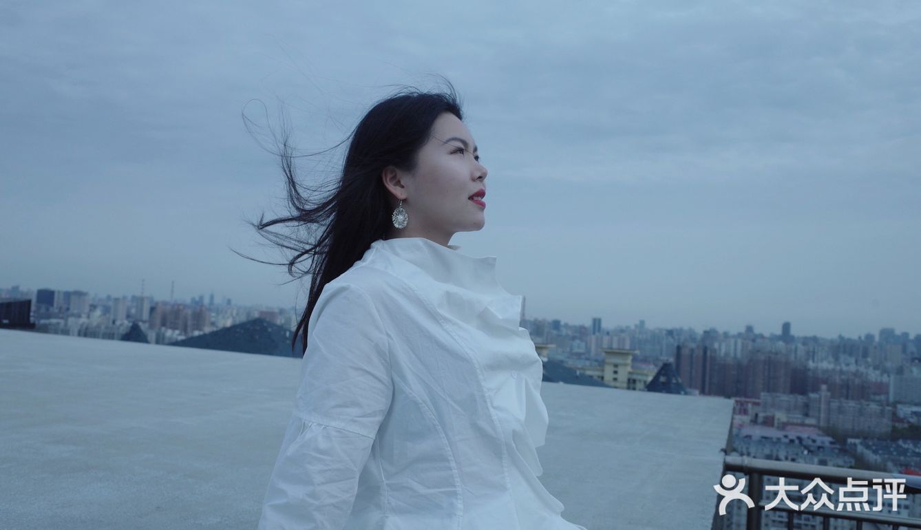 关键是比起几千的 这个是真划算 价格不敢置信