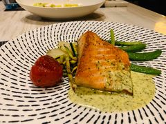 扒三文鱼-郑州希尔顿酒店·阿米奇意大利餐厅