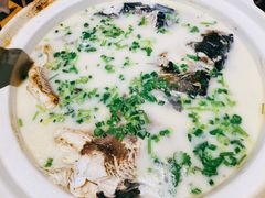 大砂锅炖鱼头-丹江渔村(望京店)